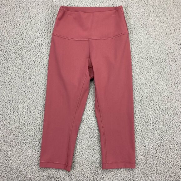 Lululemon Wunder Under Hi-Rise 1/2 Tight Yoga Full-On Luxtreme 17"  |  Size: 4 - Picture 2 of 12